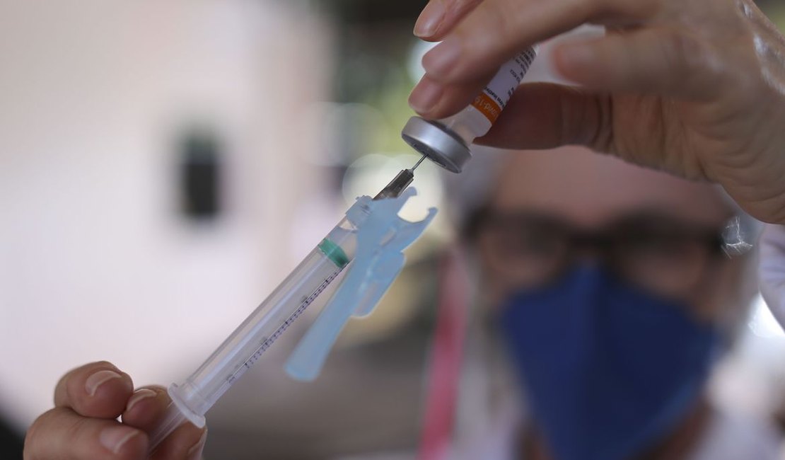 Covid-19: Brasil deve receber 69,4 mi de doses de vacinas em setembro