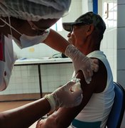 Vacinas contra gripe e covid-19 não podem ser aplicadas no mesmo dia