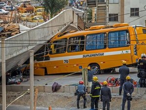 Famílias de vítimas de viaduto que desabou em Minas no Mundial esperam reparação