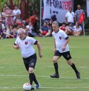 Lula a líder do MST em jogo de futebol: ‘não sei se vamos deixar os sem terra ganhar’