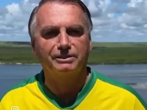 Em Alagoas, Bolsonaro convoca manifestação para 21 de abril