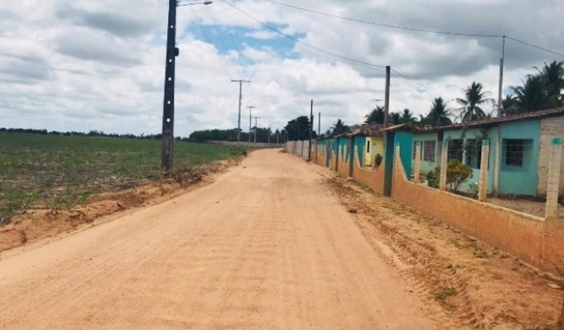 Renan Filho autoriza construção de rodovia que liga os povoados de Retiro a Riachão, em Junqueiro