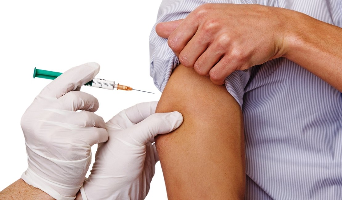 Anvisa alerta sobre falsificação de vacina contra gripe