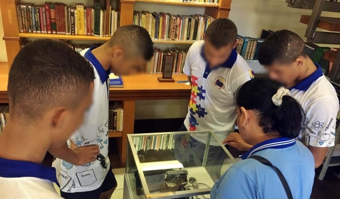 Socioeducandos visitam museus e aprendem sobre a história e a cultura de Alagoas