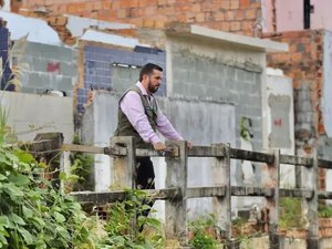 Leonardo Dias reforça empenho em garantir verba para atingidos pelo afundamento de solo
