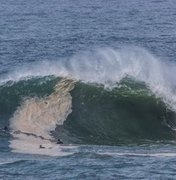 Capitania dos Portos alerta para ressaca do mar com ondas de até três metros 