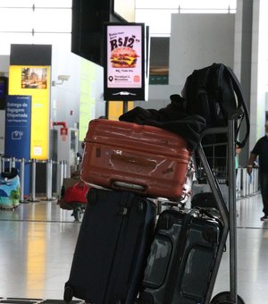 Presidente veta retorno do despacho gratuito de bagagem em avião