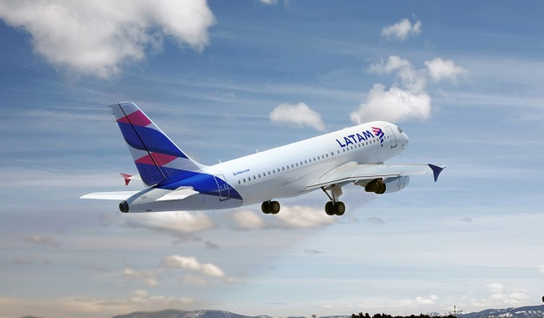 Latam: demanda por voos cai 95,2% em junho ante junho de 2019