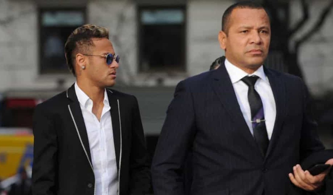 Pai de Neymar agradece fãs após fim da investigação de estupro