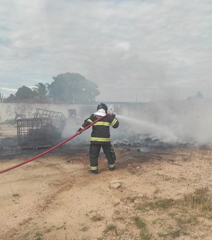 Incêndio atinge fábrica de plástico em Arapiraca