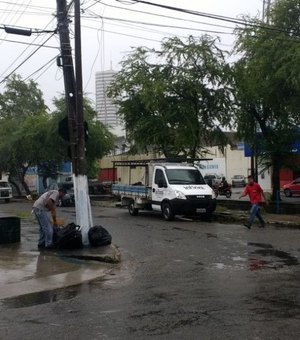 Fiscalização flagra descarte irregular de resíduos de gráfica em Maceió
