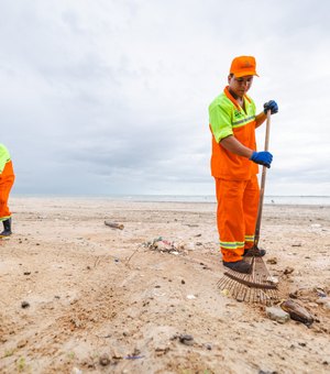 Prefeitura recolheu mais de 2600 toneladas de lixo na praia nos últimos três meses