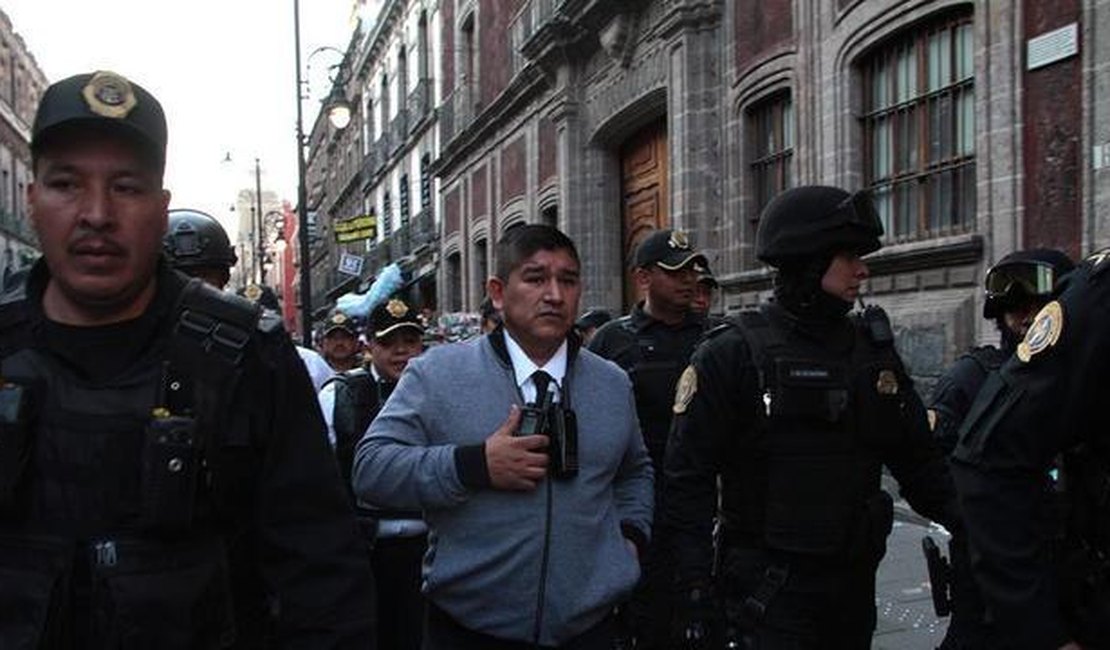 Ex-militar mata 3 no México após ser repreendido por urinar em muro