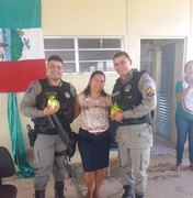 Alunos de escola de Jacuípe homenageiam policiais com cartas