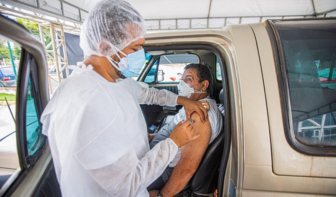 Arapiraca já aplicou mais de 18 mil doses de vacinas contra a Covid-19