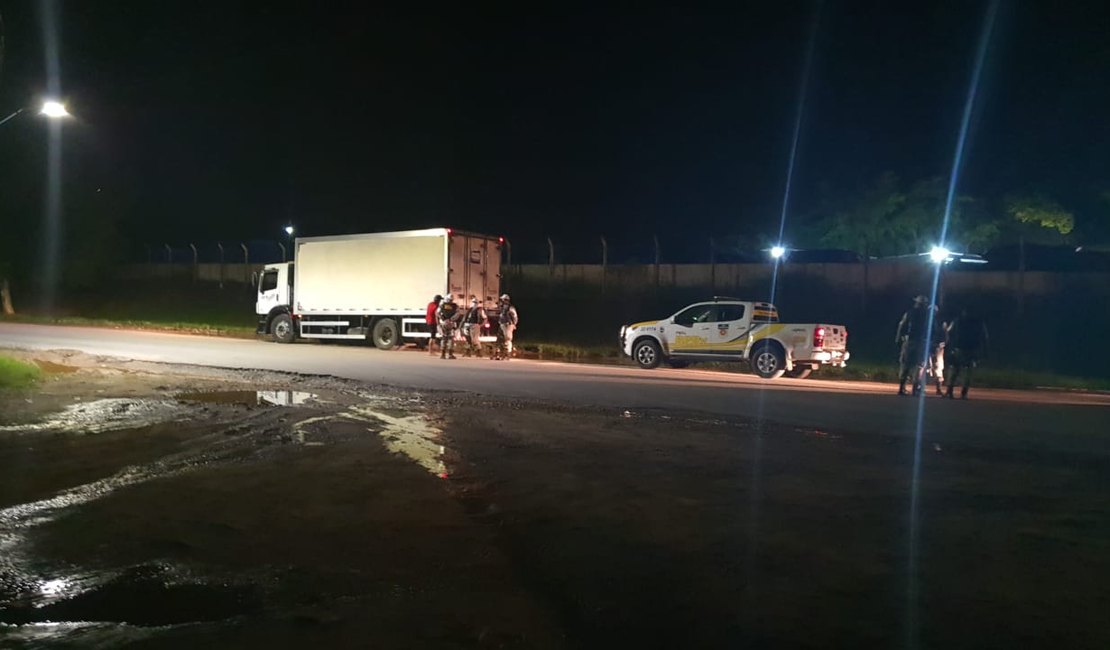 Polícia apreende cinco toneladas de carga irregular em Santa Luzia do Norte