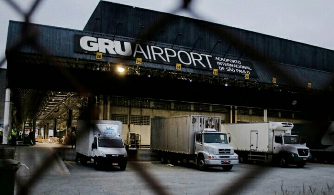 Grupo usa viaturas clonadas da PF e rouba uma tonelada de ouro no Aeroporto de Guarulhos