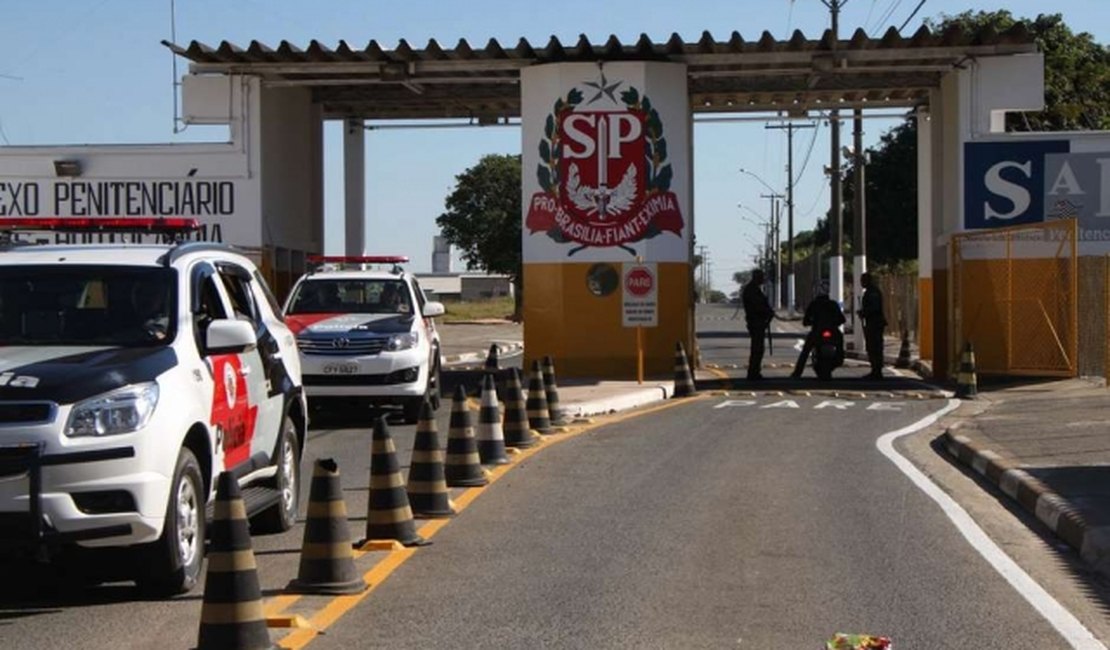 Após 19 horas, termina rebelião e funcionários que eram mantidos reféns são liberados