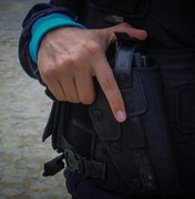 Policiais são presos em Fortaleza por extorquir traficante