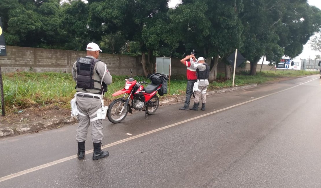 Operação caça irregularidades de trânsito no Agreste de Alagoas 