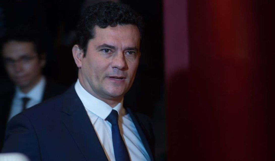 Moro aceita convite de Bolsonaro para 'superministério' da Justiça