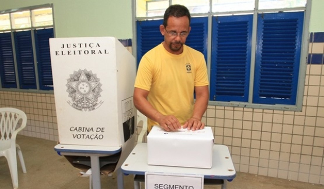 Parlamentares estimam adiar 1º turno das eleições municipais para novembro