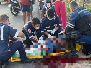 Motociclista fica gravemente ferido após bater contra um carro na AL-115, em Arapiraca