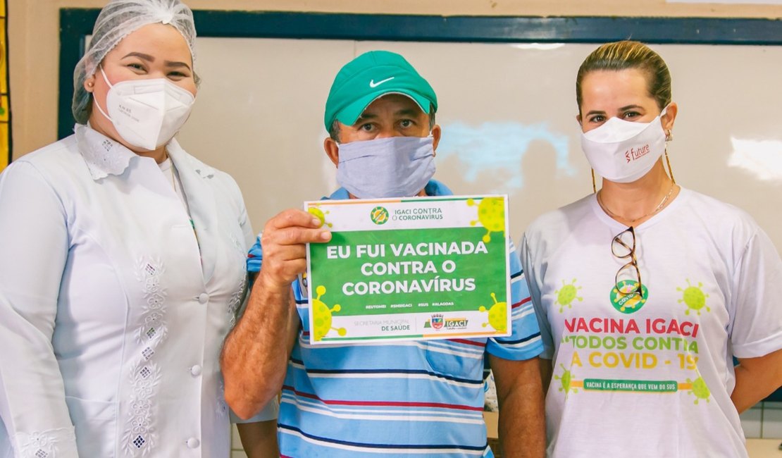Cerca de 200 idosos acima de 60 anos recebem vacinação durante fim de semana em Igaci