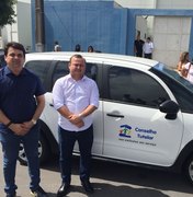 Vereadores entregam carro zero e equipamentos ao Conselho Tutelar em Arapiraca