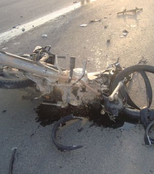  Arapiraca: motociclista morre após colidir com carro na AL-220 