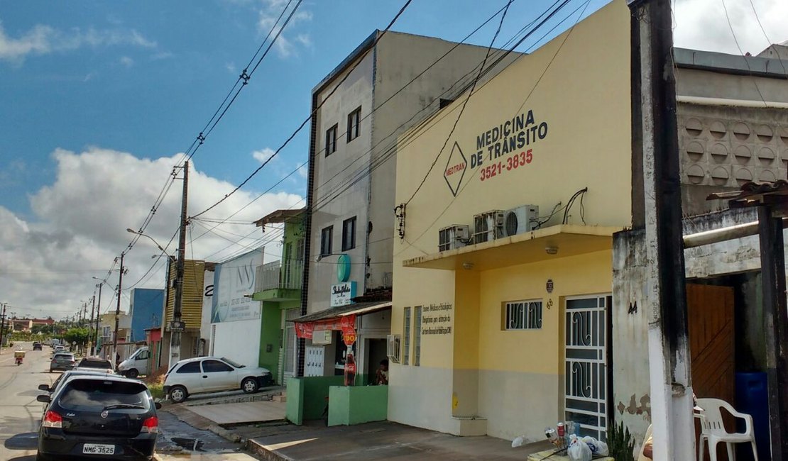 Pacientes denunciam falta de respeito em clínica de Arapiraca 