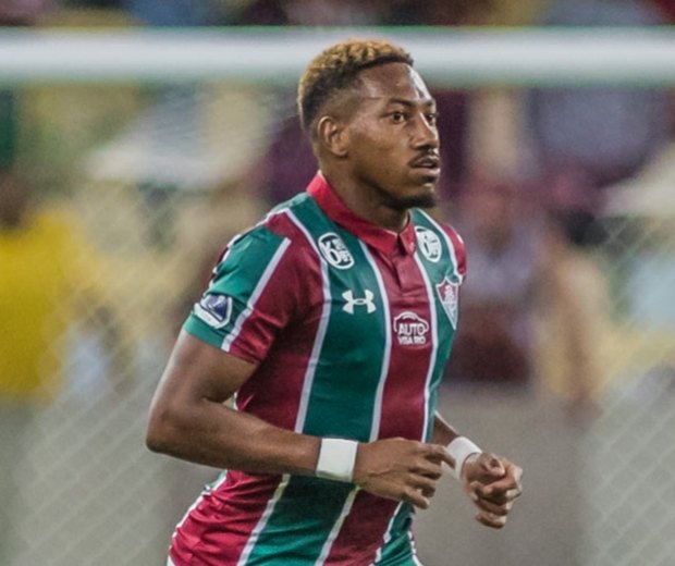 CRB acerta com atacante do Fluminense