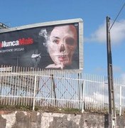 Justiça Eleitoral determina que empresa retire outdoors com ataques à esquerda  em Maceió