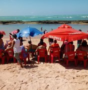 Moradores de residências terapêuticas ganham dia de lazer na praia