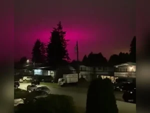 Polícia descobre por que o céu de cidade do Canadá ficou rosa