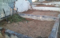 Moradores denunciam falta de espaço e descaso de governantes no cemitério público de Olho D'Água das Flores