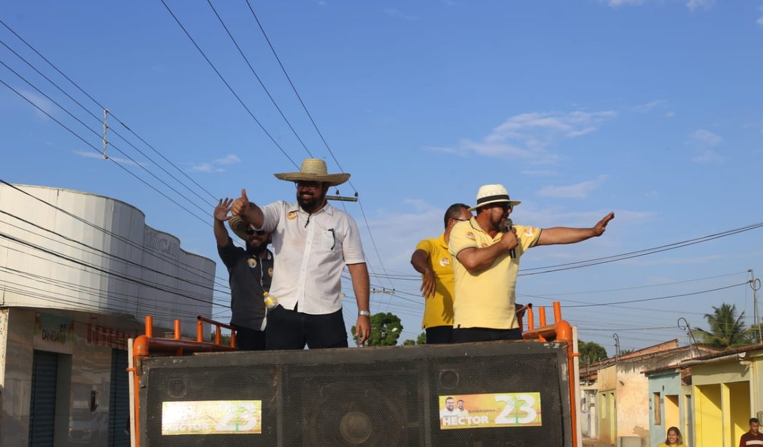 Vice de Héctor Martins percorre bairros mostrando a importância de votar no candidato do Cidadania