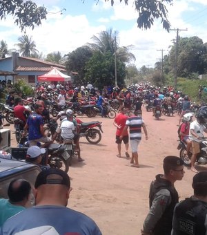 [Vídeo] Polícia acaba com evento de motociclistas no Agreste 