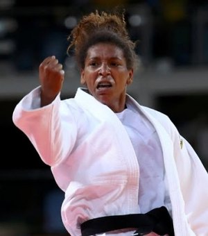 Campeã olímpica Rafaela Silva é vítima de racismo por militares e desabafa: “Descobri que preto não pode andar de táxi agora”