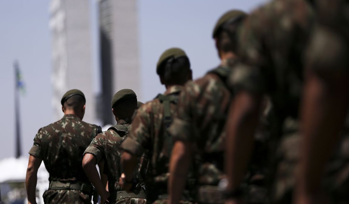 Declaração de Gilmar sobre militares volta a acirrar ânimos entre Forças e STF