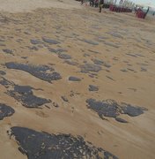 Sergipe declara emergência por óleo nas praias e aguarda Salles
