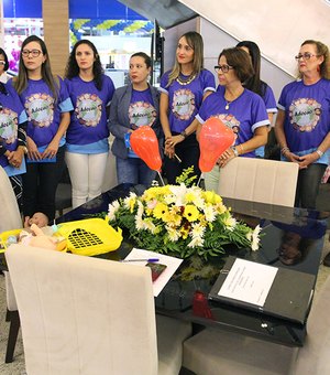 Judiciário tira dúvidas sobre adoção e apadrinhamento no Maceió Shopping