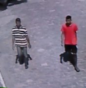 [Vídeo] Câmera de segurança flagra assalto a jovem na capital