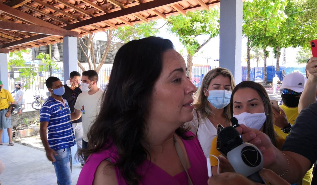 Ingratidão: Fabiana Pessoa inaugura praça e não convida deputado que enviou recursos