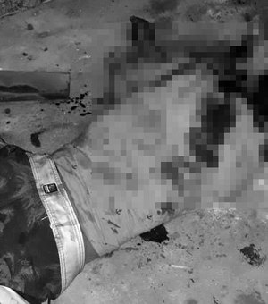 Jovem é morto a pauladas e facadas após atirar contra desafeto no Litoral Sul