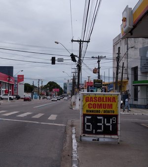 Semáforo apagado causa transtorno na Av. Tomás Espíndola, no bairro do Farol