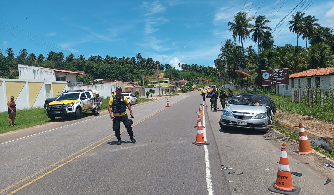 Acidente com três veículos deixa uma criança morta em Coruripe neste sábado (2)
