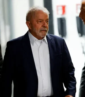 Em confraternização com políticos e ministros do STF, Lula desabafa sobre prisão