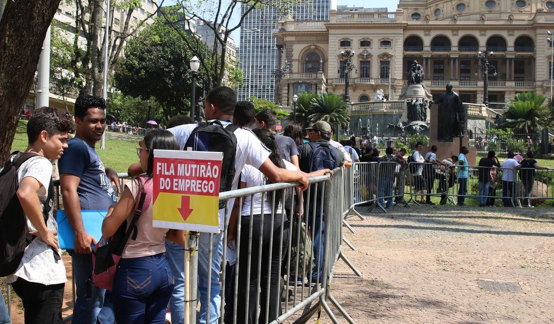 Atualmente, 37% dos desempregados afirmam que perderam seu posto em razão da pandemia
