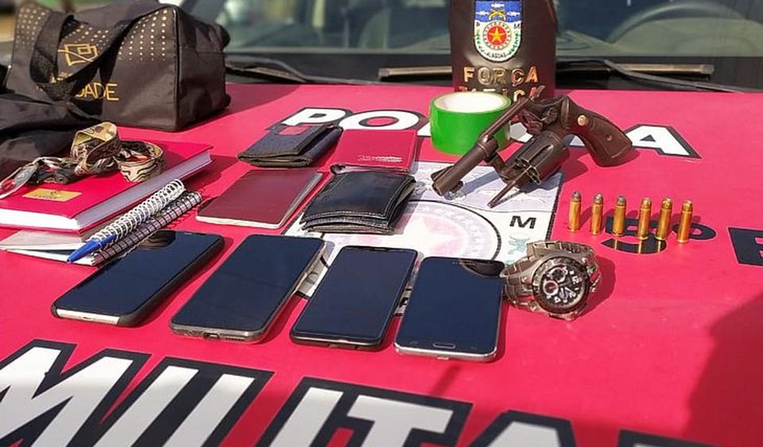 Vítima de sequestro é resgatada pela polícia amarrada com fita isolante em Maceió